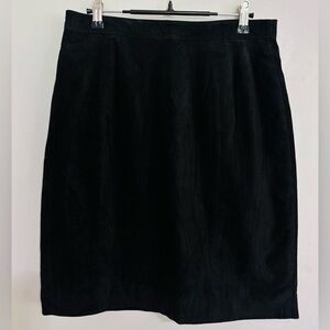 Rock Creek Black Genuine Suede Skirt Size 12 Vintage Edgy Chic Classic Staple